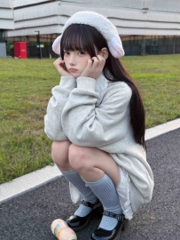 鄰家少女 甜美活潑 粉嫩雙峰，咬一口 蜜桃嫩穴 多汁誘人 愛笑 愛撒嬌