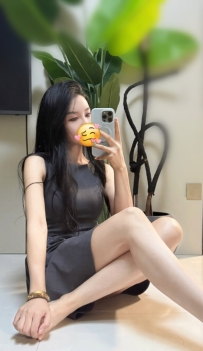 安安 162cm/44kg/C奶/32歲 國中老師  主動又黏，超有女友fu
