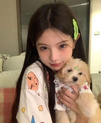 大學生初次報班，請哥哥多指教 身材豐滿，很敏感，容易高潮