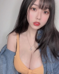 活潑可愛   玩法多樣   對對  160  E+   46 21歲