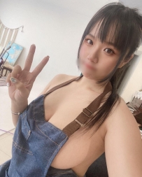 童顔巨乳 魔鬼身材 身體柔軟 靖瑤 158 48kg  E+ 23歲