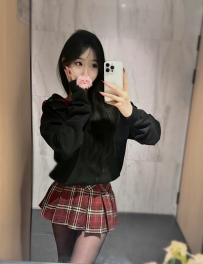 小辣椒 158cm 22歲 C奶 44kg  "俏皮小辣椒，活潑開朗  她如同她的暱稱，