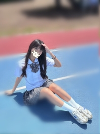 甜美學妹 愛聊天互動好 敏感 可親 無套吹 口技很好配合度高