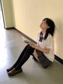 嬌小清純學生妹  樂樂沒什麼經驗 穴穴很緊   超敏感害羞 #只要你的小手指在