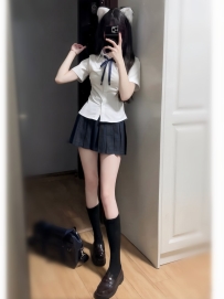 羽霏 164cm-44kg-Ccup-19歲年輕學生妹 剛出來兼職 青澀可愛