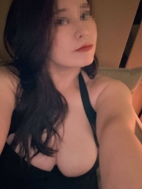 成熟曲線 手感型 很會聊天  懂得照顧情緒 不是年輕的甜 是耐人尋味的好