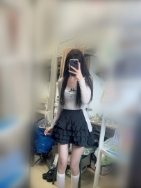 甜兔 160.47.C+.20歲    俏皮可愛女孩，身材超棒