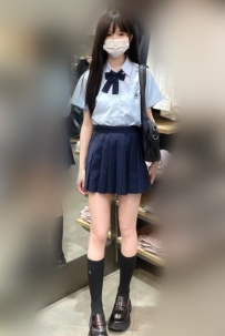 貧乳小可愛  毛少穴粉 緊緻水嫩 小隻好操控 性經驗不多 配合度很高