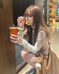 薇婭 155cm.E奶.45kg.21歲 清純學姐 學長學弟夢中情人