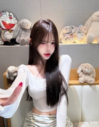 清純甜美校花，顏值爆表，女友感滿滿！