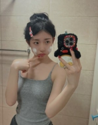 安柒 158- 45-C-20歲  可愛俏皮又帶點小性感