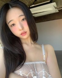 胸部柔軟又堅挺  櫻梅 162 47kg D奶 24歲