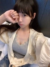 小隻馬瘦瘦的女生外純內騷   鄰家女孩型  清純 性格好相處