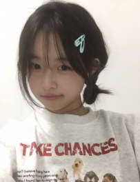 鄰家型小可愛，乾淨的小臉、說話溫柔軟萌 年輕真誠