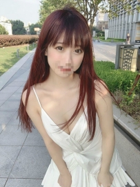 淳淳 158/D+/45/20歲 豐滿爆乳 小巧玲瓏