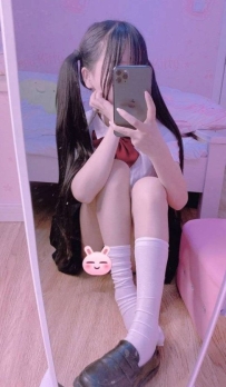 純可愛學生卡哇伊型漂亮的大眼睛 健談瘦 很甜美 很乖巧的女生 可主動配合各種姿勢