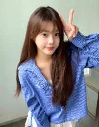 外表清秀白嫩 笑起來特別溫柔 恩恩 163 48 Ccup 20歲