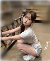 小涵 158公分|C罩杯|21歲  甜美可愛 鄰家女孩的感覺  皮膚白嫩 身材比例超正