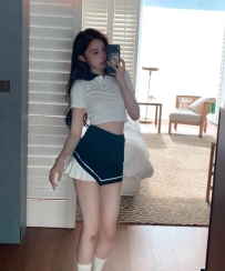 #在校學生妹  平時喜歡穿上JK  給你來一場小女友的制服誘...