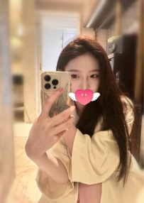 高挑艷麗御姐 超長美腿讓你視覺滿分🔥  絲襪變裝小浪女 色情尺度超大超敢玩😈