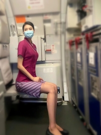 楊樂樂170-D奶-26歲-51kg  美腿氣質性感空姐兼職