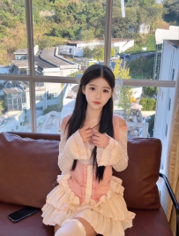 奶萌小精靈 – 妍妍 甜美可愛的小隻馬，身材纖瘦但比例完美