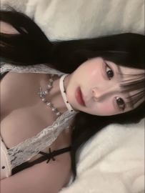 Rina 157cm 24歲 C奶 48kg 身材勻稱 可以舌吻 主動豪放