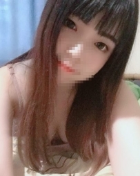 年輕 口交技術好 很敢玩 喜歡玩各種姿勢   服務主動 臉蛋漂亮笑容甜美 皮膚超棒