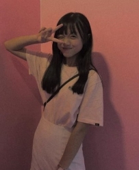 性格健談活潑  配合度高 冰冰 153   43  B  19歲