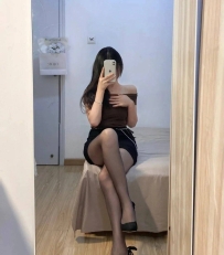 香噴噴的爆料乳小姐姐來了糖糖   163cm  D   26歲接受蹂躪  蜜穴水多蜜洞緊