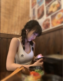 無男友 本人乖巧聽話奶大好配合調教 桑桑162   46   C+   23歲