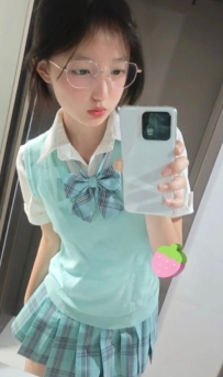 活力少女  清純可愛反差魅力.球球 155/42/B/19歲