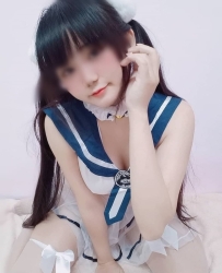 甜美多汁的好滋味嫩苞 搭配上一掌握的D杯美乳嫩妹