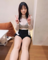 白虎妹 床上超會騎、主動索吻、前戲技巧一流  E奶胸推+潮吹口爆通通來 素股也安排