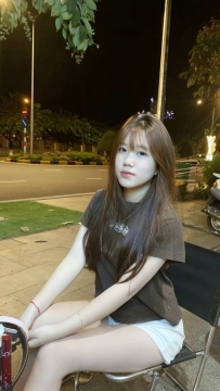 璐璐  159cmC奶20歲 地區：#台中  美腿小妹 身材很棒 服務騷 配合高