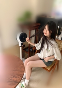 甜美可愛 很粉嫩 小女友的感覺 小甜心 156cm/41kg/Bcup/20歲