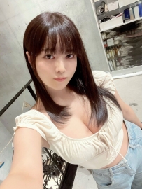 大學生臨時工E級豪乳震撼登場  小茜 168 50kg E  21歲