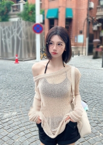 短髮超讚清純可愛的外貌！性格好相處 喜歡在床上被用力頂撞的感覺 後備式 抱起 女上男