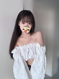 小潔 156.C.44kg 22歲 甜美活潑 身材小隻好操作 敢玩敢叫 69＋舌吻都可以